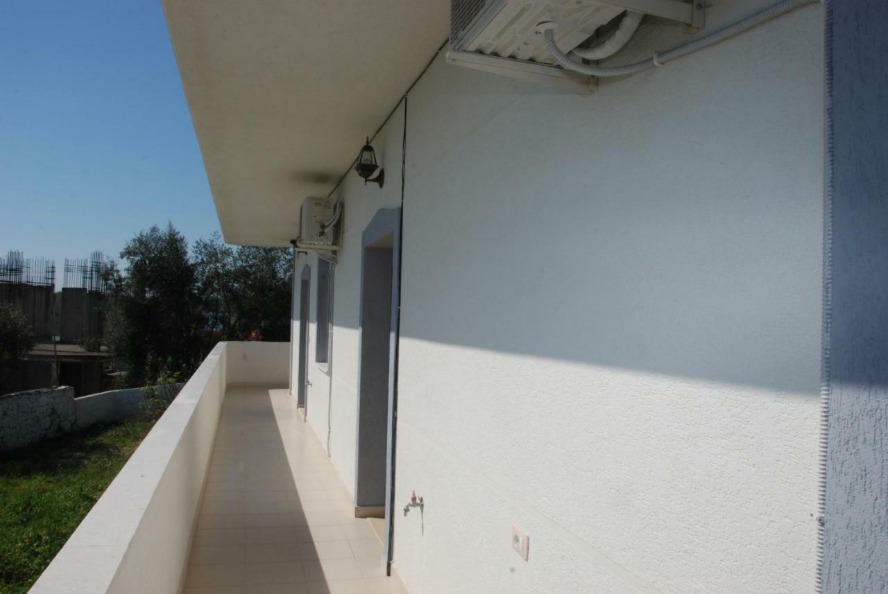 Rama Apartments Sarandë Exterior foto